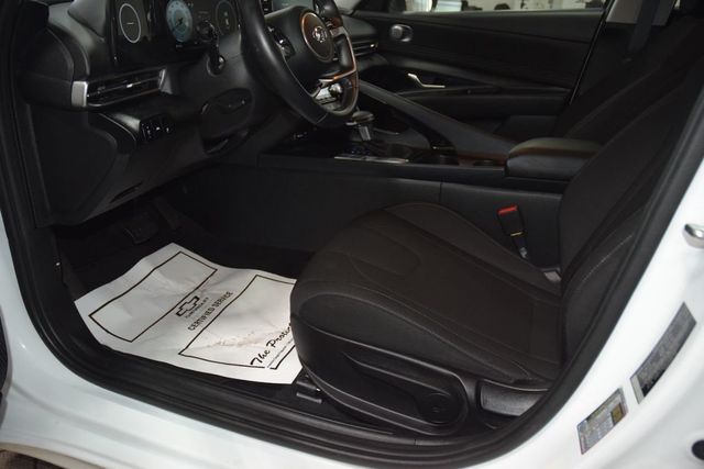 2022 Hyundai Elantra SEL IVT - 23009910 - 29