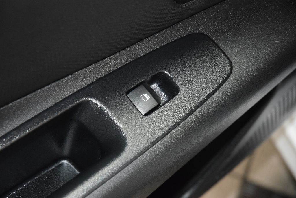2022 Hyundai Elantra SEL IVT - 23009910 - 33