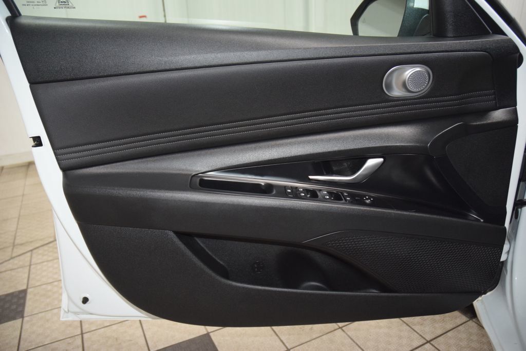 2022 Hyundai Elantra SEL IVT - 23009910 - 34