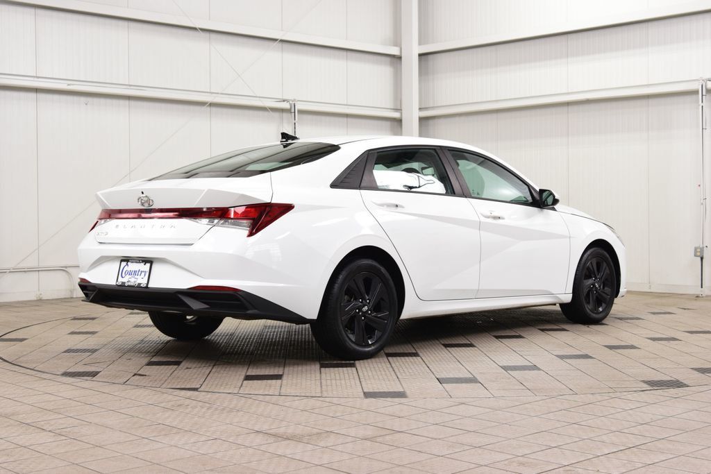 2022 Hyundai Elantra SEL IVT - 23009910 - 7