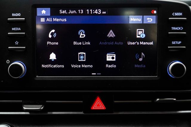 2022 Hyundai Elantra SEL IVT - 23040202 - 23