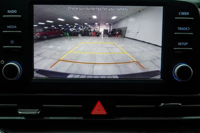 2022 Hyundai Elantra SEL IVT - 23040202 - 24