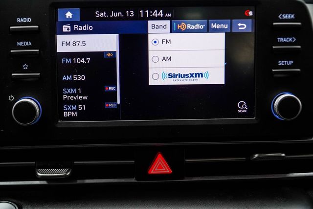 2022 Hyundai Elantra SEL IVT - 23040202 - 25