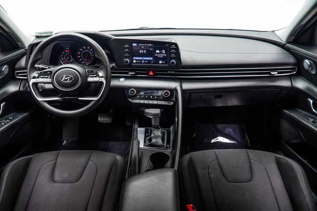 2022 Hyundai Elantra SEL IVT - 23040202 - 4