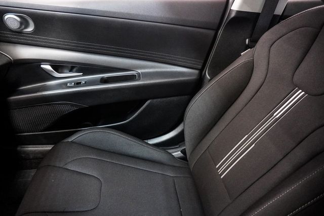 2022 Hyundai Elantra SEL IVT - 22935689 - 26