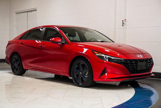 2022 Hyundai Elantra SEL IVT - 22935689 - 4