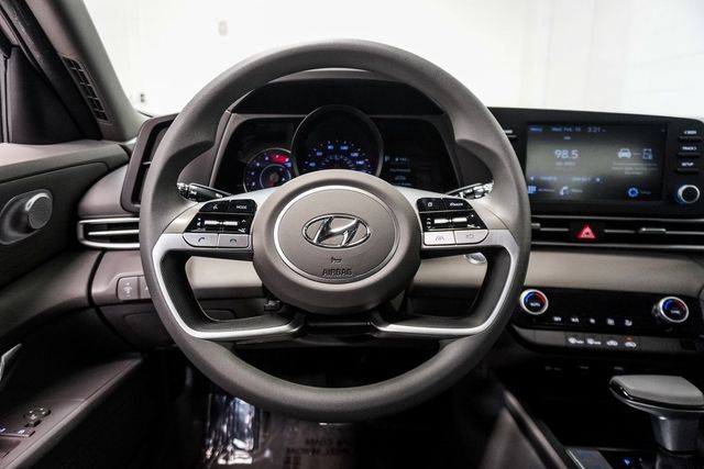 2022 Hyundai Elantra SEL IVT - 22974200 - 11
