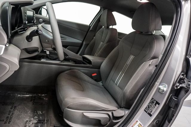 2022 Hyundai Elantra SEL IVT - 22974200 - 5