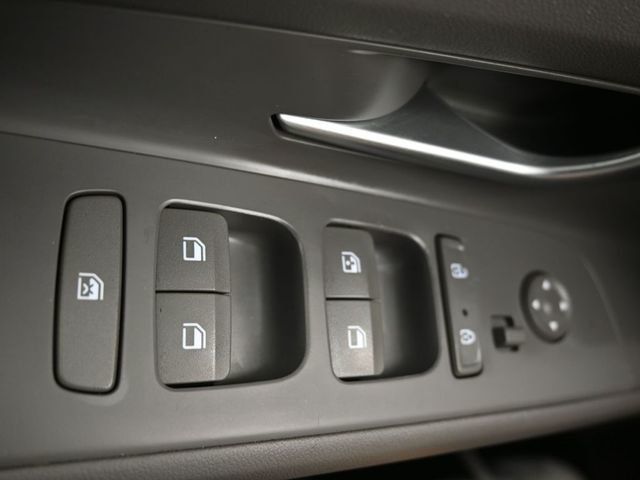 2022 Hyundai Elantra SEL IVT - 22978611 - 25