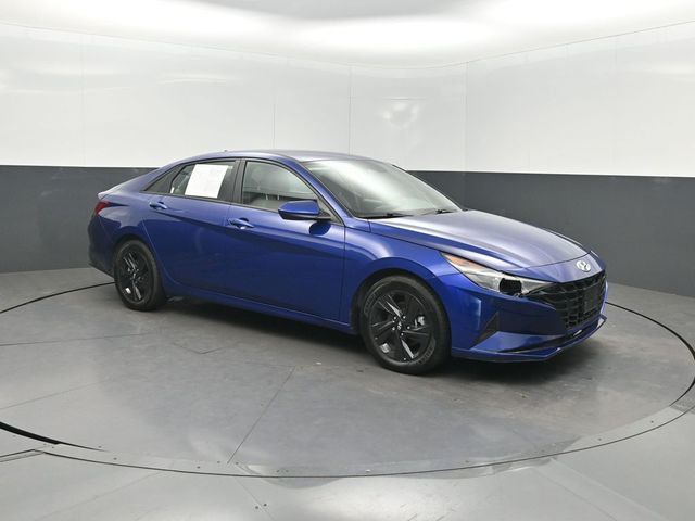 2022 Hyundai Elantra SEL IVT - 22978611 - 29