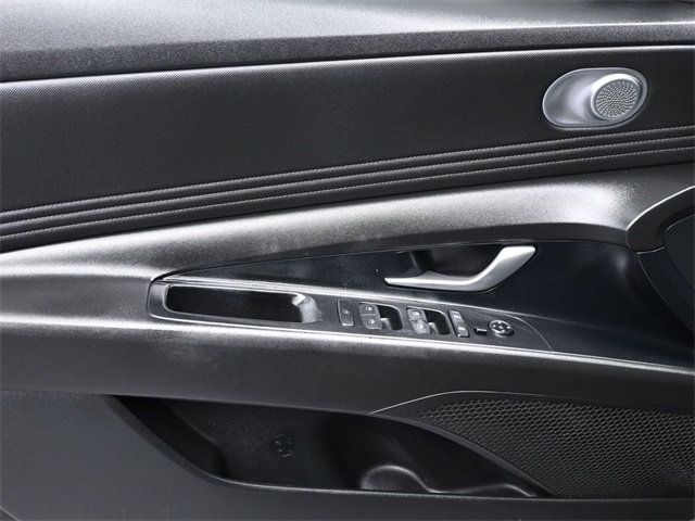 2022 Hyundai Elantra SEL IVT - 22979875 - 10