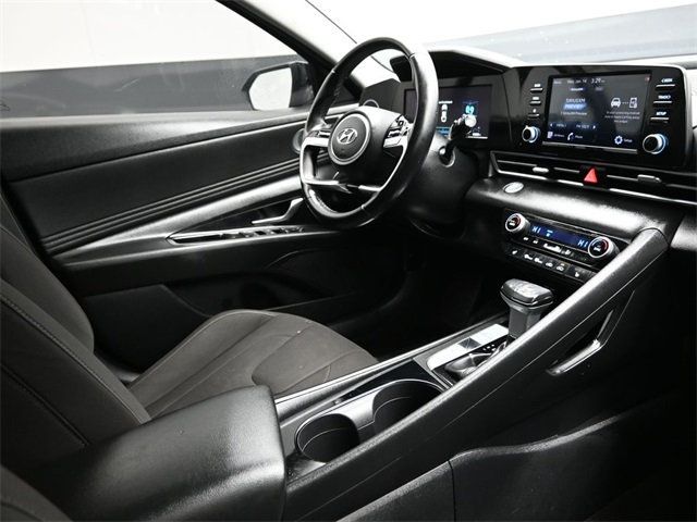 2022 Hyundai Elantra SEL IVT - 22979875 - 18
