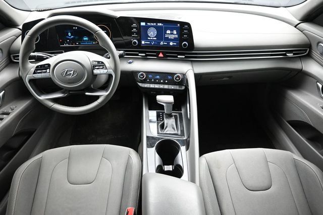 2022 Hyundai Elantra SEL IVT - 22998137 - 10