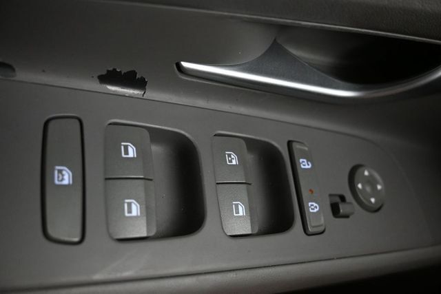 2022 Hyundai Elantra SEL IVT - 22998137 - 22