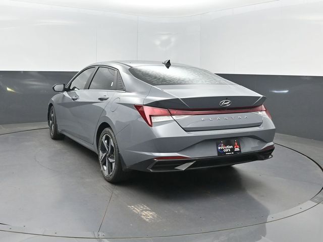 2022 Hyundai Elantra SEL IVT - 22998137 - 23