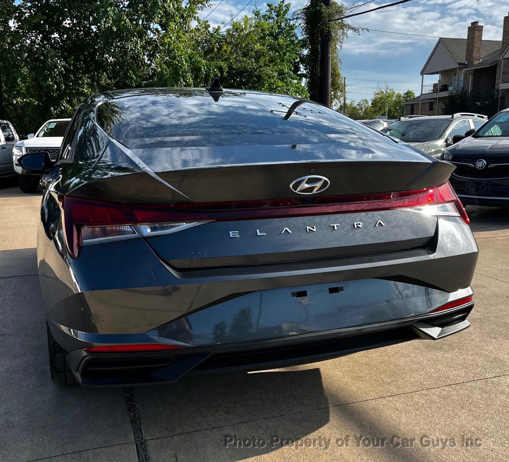 2022 Hyundai Elantra SEL IVT - 23097207 - 8