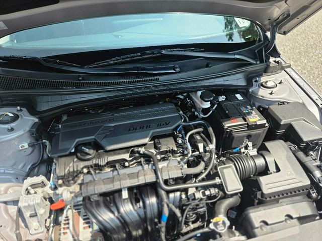 2022 Hyundai Elantra SEL IVT - 23045070 - 17