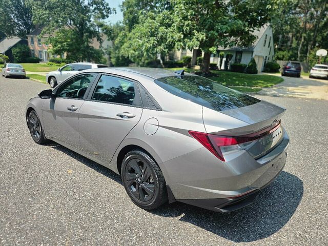 2022 Hyundai Elantra SEL IVT - 23045070 - 2