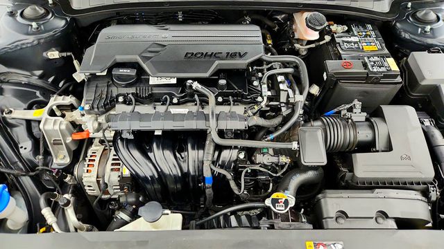 2022 Hyundai Elantra SEL IVT - 22967431 - 26