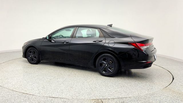 2022 Hyundai Elantra SEL IVT - 22967431 - 6