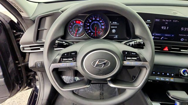 2022 Hyundai Elantra SEL IVT - 23086524 - 12