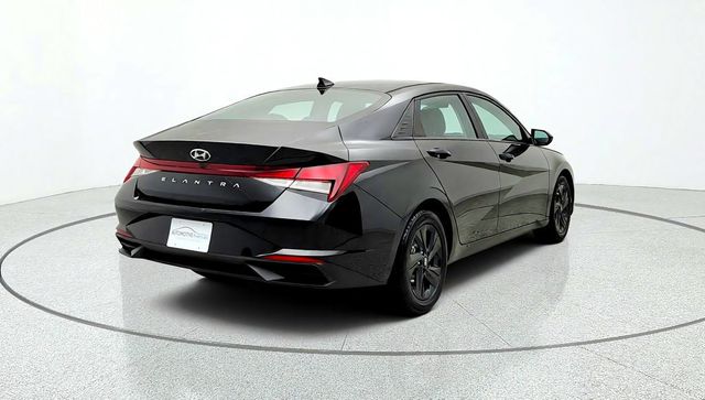2022 Hyundai Elantra SEL IVT - 23086524 - 4