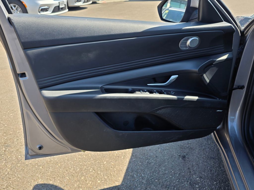 2022 Hyundai Elantra Hybrid Limited DCT - 22994875 - 19