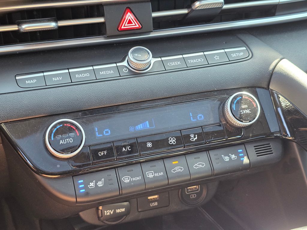 2022 Hyundai Elantra Hybrid Limited DCT - 22994875 - 28