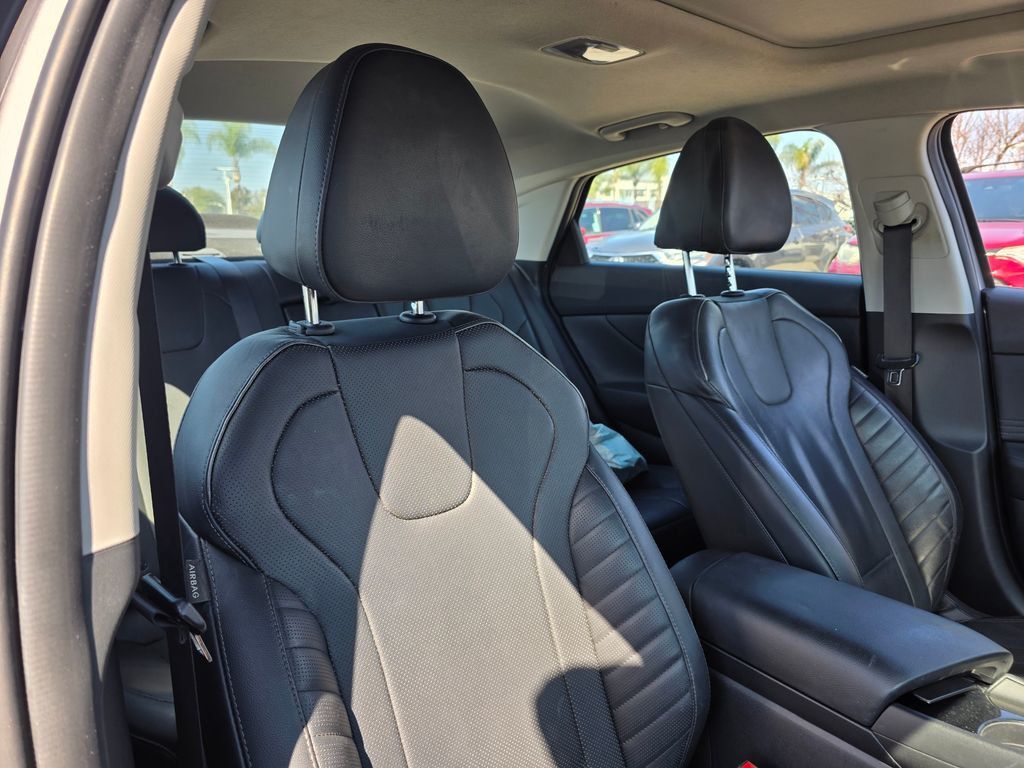 2022 Hyundai Elantra Hybrid Limited DCT - 22994875 - 8