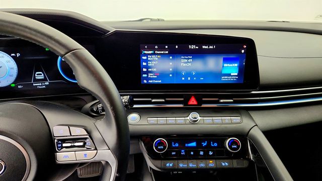 2022 Hyundai Elantra Hybrid Limited DCT - 23047981 - 17