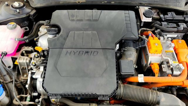 2022 Hyundai Elantra Hybrid Limited DCT - 23047981 - 27