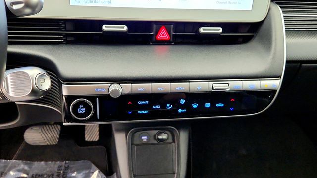 2022 Hyundai IONIQ 5 Limited AWD - 23089785 - 16
