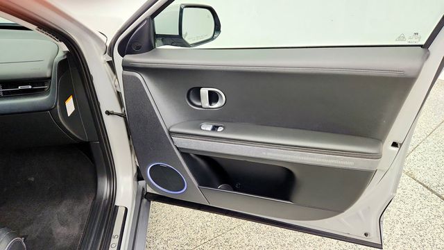 2022 Hyundai IONIQ 5 Limited AWD - 23089785 - 26