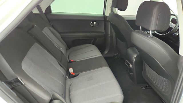2022 Hyundai IONIQ 5 SE - 22962069 - 21