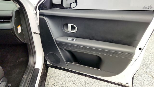 2022 Hyundai IONIQ 5 SE - 22962069 - 24