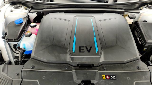 2022 Hyundai IONIQ 5 SE AWD - 23003368 - 25