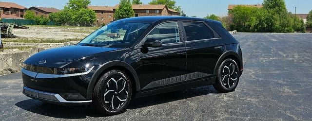 2022 Hyundai IONIQ 5 SEL RWD - 22835685 - 2