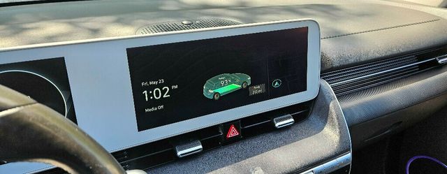 2022 Hyundai IONIQ 5 SEL RWD - 22835685 - 33