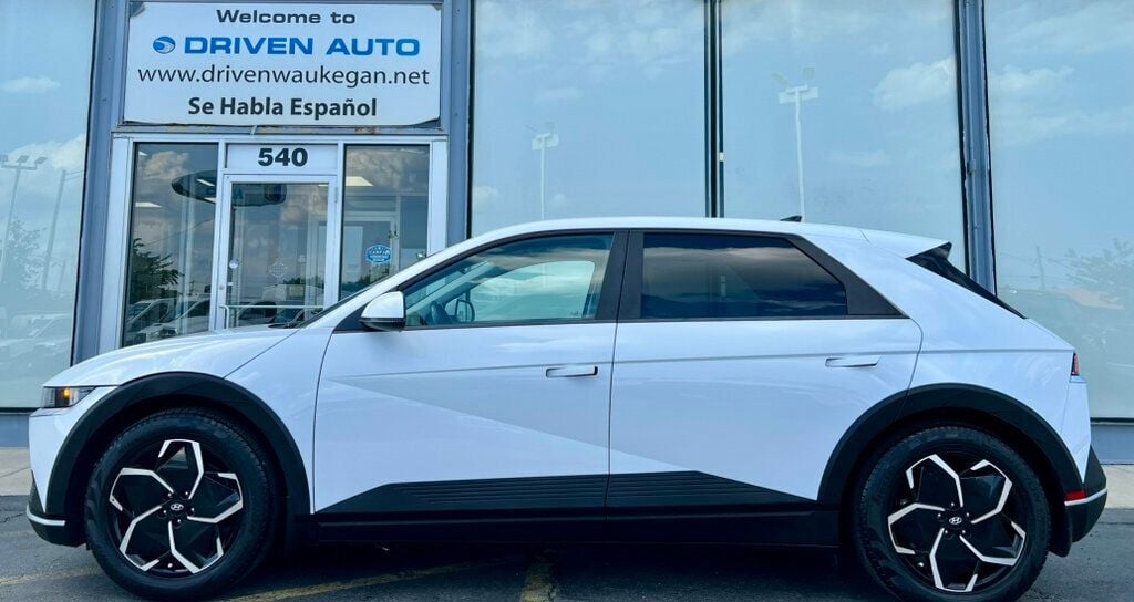 2022 Hyundai Ioniq 5 SEL photo 3