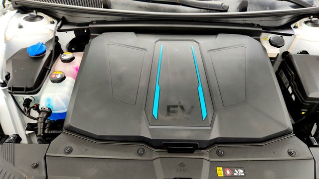 2022 Hyundai IONIQ 5 SE RWD - 23055767 - 24