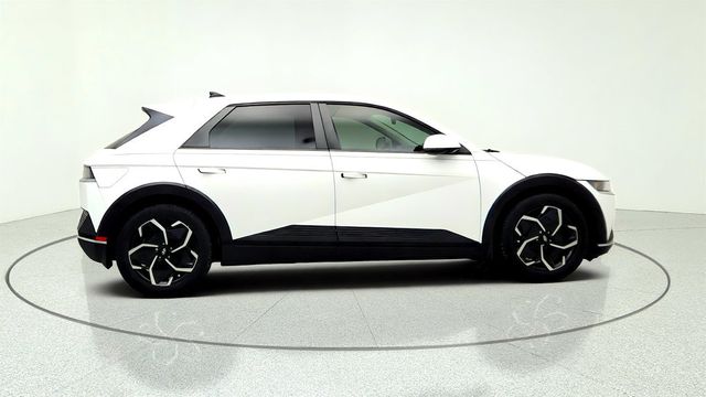 2022 Hyundai IONIQ 5 SE RWD - 23055767 - 3
