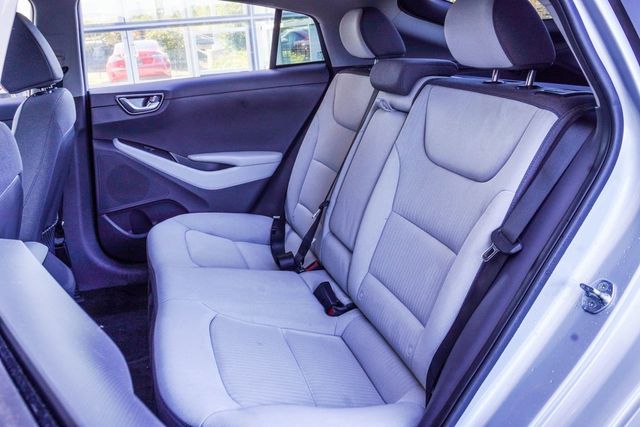 2022 Hyundai Ioniq Hybrid SEL Hatchback - 22933062 - 19