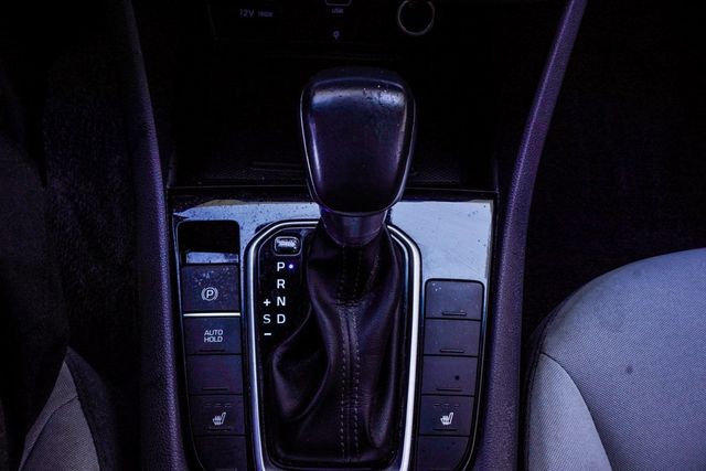 2022 Hyundai Ioniq Hybrid SEL Hatchback - 22933062 - 23