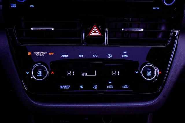 2022 Hyundai Ioniq Hybrid SEL Hatchback - 22933062 - 24