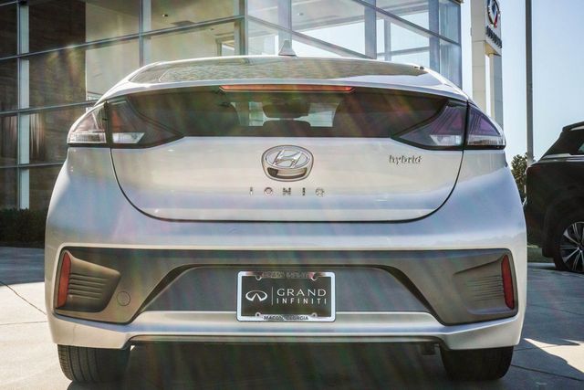 2022 Hyundai Ioniq Hybrid SEL Hatchback - 22999557 - 9