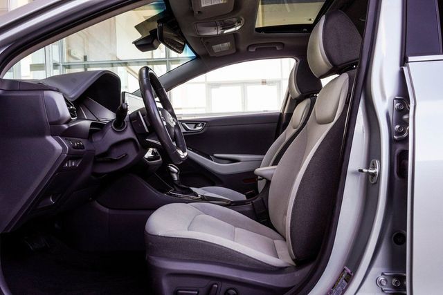 2022 Hyundai Ioniq Hybrid SEL Hatchback - 22999557 - 16