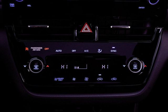 2022 Hyundai Ioniq Hybrid SEL Hatchback - 22999557 - 24