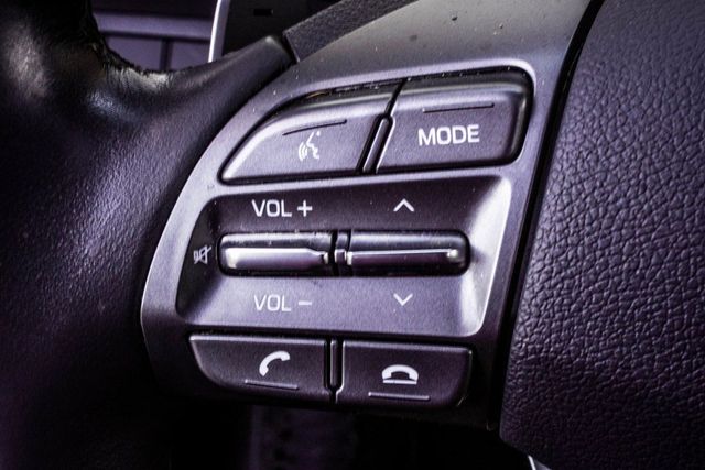 2022 Hyundai Ioniq Hybrid SEL Hatchback - 22999557 - 28