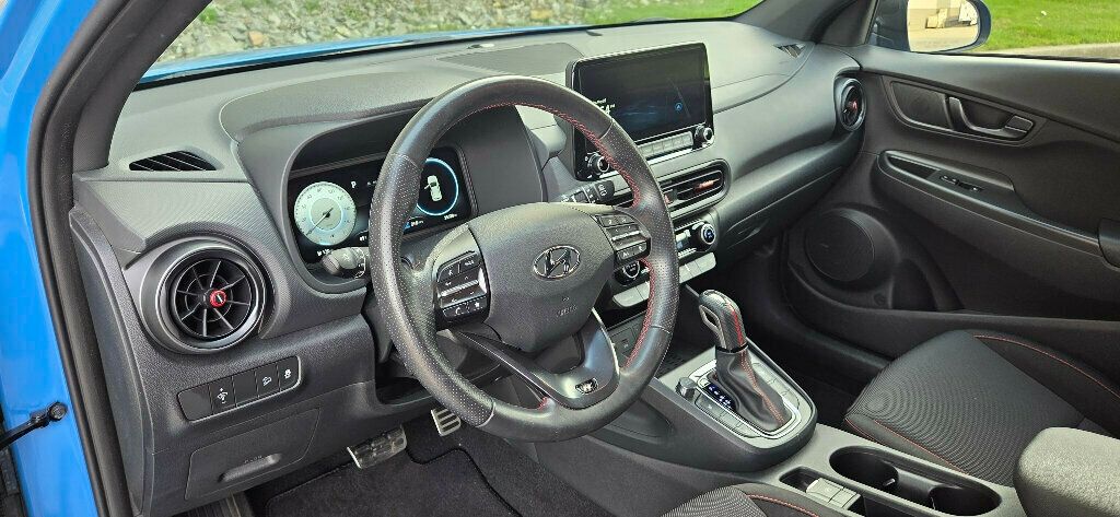 2022 Hyundai Kona 1 Owner LOW Miles LOADED AWD Clean Rare 615-300-6004 - 23033748 - 9