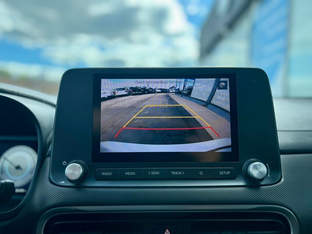 2022 Hyundai KONA SEL - 22899665 - 21